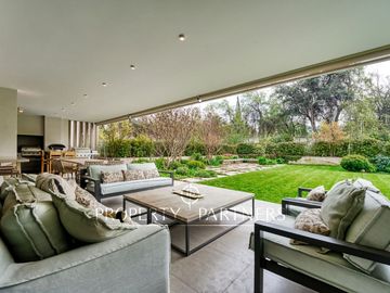 Espectacular Duplex con jardín en San Damián