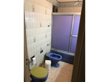 Venta de 4 AMB con Dependencia