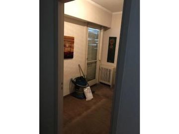 Venta de 4 AMB con Dependencia