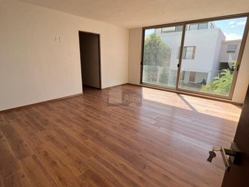 Casa EN VENTA en Fraccionamiento privado Monterra, San Luis Potosí