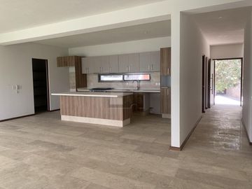 Casa EN VENTA en Fraccionamiento privado Monterra, San Luis Potosí