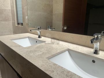 Casa EN VENTA en Fraccionamiento privado Monterra, San Luis Potosí