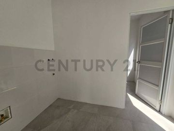 Venta Casa de Estreno en Urbanización Portón Del Rio  IvoZ