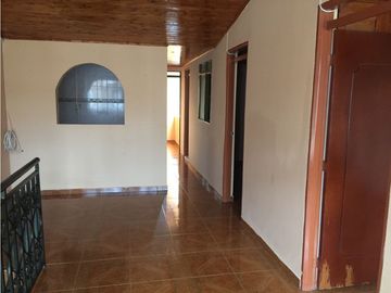 SE VENDE CASA DOBLE RENTA EN MONTENEGRO