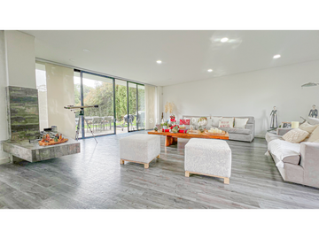 Casa Campestre en Condominio Alto de Palmas