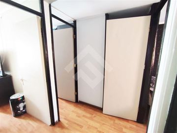 Se vende casa en La Florida de dos pisos, pareada por un la...