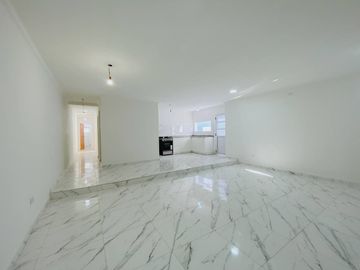 Casa en venta de 2 dormitorios c/ cochera en Centro
