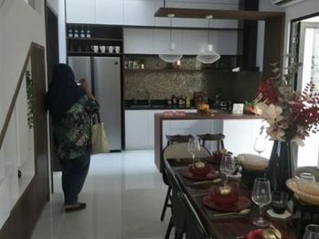 Rumah siap huni Cluster EMILY ELORA Summarecon Bandung bebas banjir strategis