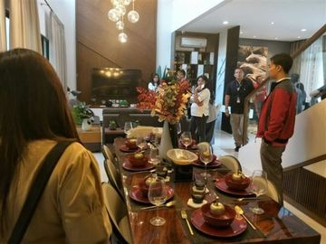 Rumah siap huni Cluster EMILY ELORA Summarecon Bandung bebas banjir strategis