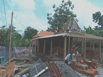 Rumah Joglo Siap Bangun Lahan Luas di Turi, Sleman