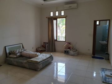 DIJUAL RUMAH DGN LAY OUT BAGUS DLM KOMPLEKS DI PANGKALAN JATI