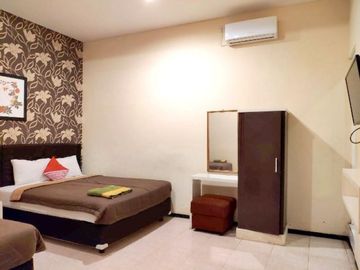 Guest House + Cafe 17 Kamar Luas 570 di Dinoyo kota Malang