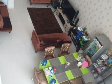 Rumah Minimalis 2LT di komplek Perumahan Mewah Manyaran