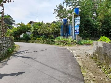 Rumah Proses Bangun Lingkungan Sejuk di Margorejo Tempel