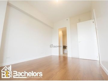 RFO Marco Polo Residences in Cebu 1Bedroom FOR SALE 38sqm