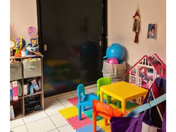 CASA EN VENTA EN ESQUINA CONDOMINIO VALLE ESMERALDA EMILIANO ZAPATA