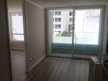 Departamento en Arriendo en Santiago Centro, Metro Sta.Lucia
