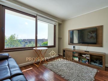 OPORTUNIDAD! BUEN TERRENO, ESTILO MEDITERRÁNEO. IDEAL PARA REMODELAR.