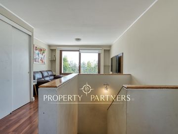 OPORTUNIDAD! BUEN TERRENO, ESTILO MEDITERRÁNEO. IDEAL PARA REMODELAR.