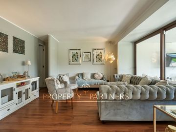 OPORTUNIDAD! BUEN TERRENO, ESTILO MEDITERRÁNEO. IDEAL PARA REMODELAR.