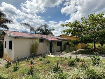 Casa finca en venta, ubicada en La Bella, Calarca, Quindio