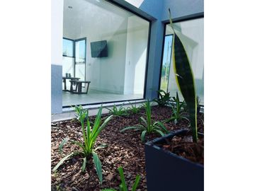 CASA EN VENTA EN COSTA ESMERALDA