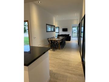 CASA EN VENTA EN COSTA ESMERALDA