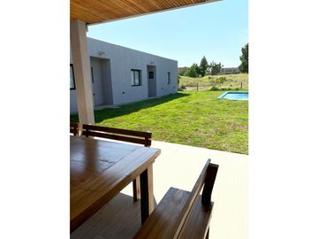 CASA EN VENTA EN COSTA ESMERALDA