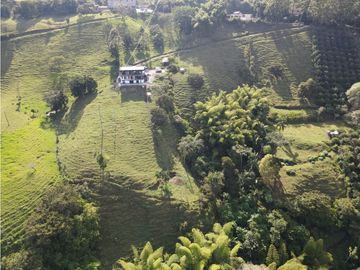 SE VENDE LOTE CON CASA EN LA VIA ARMENIA-CALARCA QUINDIO