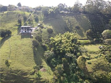 SE VENDE LOTE CON CASA EN LA VIA ARMENIA-CALARCA QUINDIO