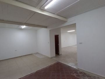 local en arriendo en calima. Cod A9003885