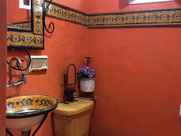 Venta de Casa estilo Mexicano Tradicional con 3 recámaras en calle Cuauhtémoc, Col. Puerto México, Coatzacoalcos, Veracruz.