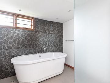 casa en venta en santa barbara oriental. Cod V4747