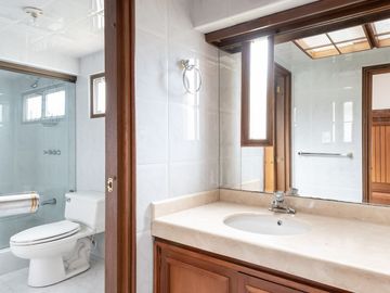 casa en venta en santa barbara oriental. Cod V4747