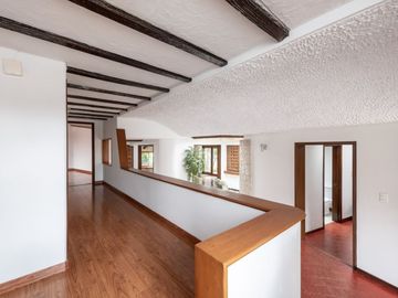 casa en venta en santa barbara oriental. Cod V4747
