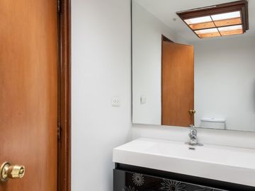 casa en venta en santa barbara oriental. Cod V4747