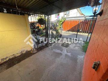 Casa en venta de 3 dorm. en Maipú