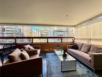 Departamento en venta de 3 dorm. en Las Condes