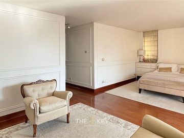 Departamento en venta de 3 dorm. en Las Condes