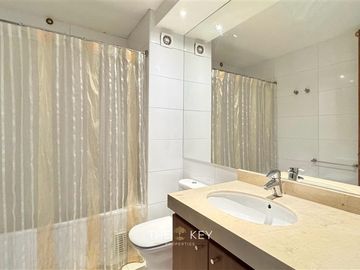 Departamento en venta de 3 dorm. en Las Condes