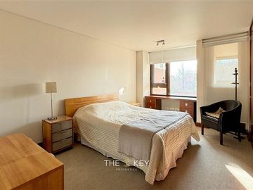 Departamento en venta de 3 dorm. en Las Condes