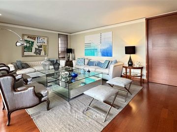 Departamento en venta de 3 dorm. en Las Condes