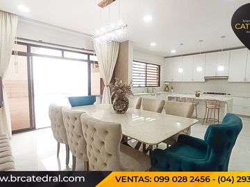 Casa de venta en Cdla la Fuente – código:20880