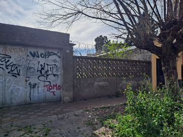 Casa a Reciclar Salida a dos calles Sobre Italia y Baigorria