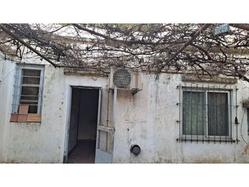 Casa a Reciclar Salida a dos calles Sobre Italia y Baigorria
