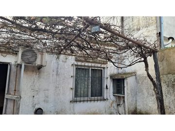 Casa a Reciclar Salida a dos calles Sobre Italia y Baigorria