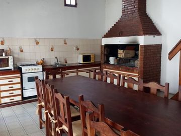 Casa de cuatro ambientes en venta en el palomar