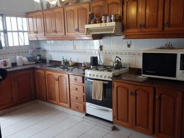 Casa de cuatro ambientes en venta en el palomar