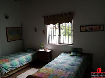 finca en venta en vereda montañita. Cod V3424