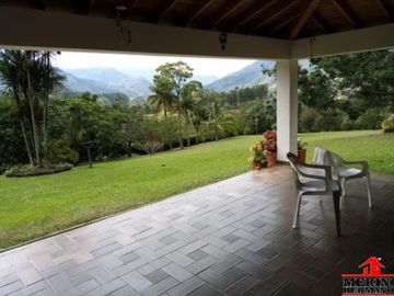 finca en venta en vereda montañita. Cod V3424